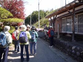 木曽町塩渕の旧中山道一里塚跡